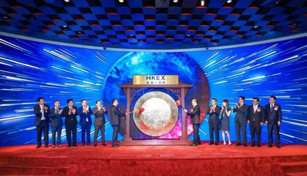 配资查询网站 宁德时代登陆港交所 系近年来港股市场最大规模IPO项目之一